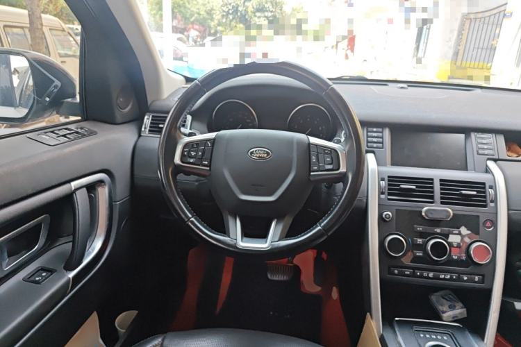 Used Land Rover Discovery Sport 2018 240 PS SE Version Steering Wheel