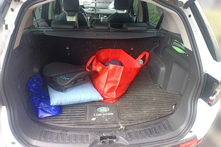 Used Land Rover Discovery Sport 2018 240 PS SE Version Trunk