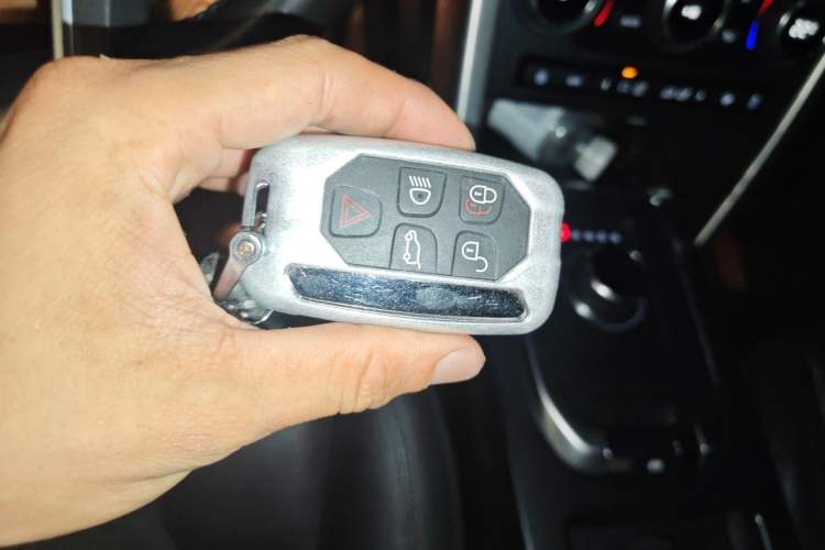 Used Land Rover Discovery Sport 2018 240 PS SE Version Vehicle Key