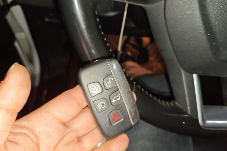 Used Land Rover Discovery Sport 2018 240 PS SE Version Vehicle Key
