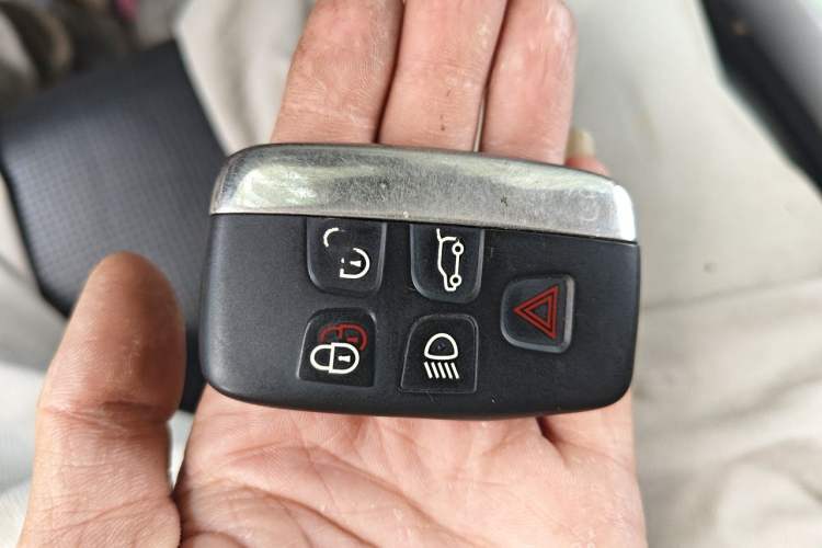 Used Land Rover Discovery Sport 2018 240 PS SE Version Vehicle Key