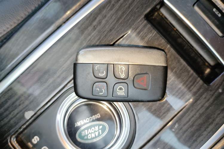 Used Land Rover Discovery Sport 2018 240 PS SE Version Vehicle Key