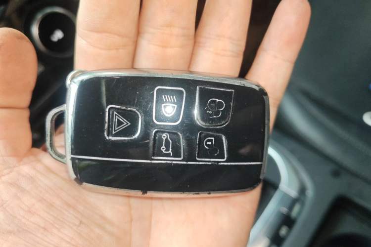 Used Land Rover Discovery Sport 2018 240 PS SE Version Vehicle Key