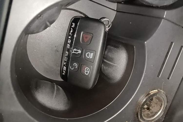 Used Land Rover Discovery Sport 2018 240 PS HSE Version Vehicle Key