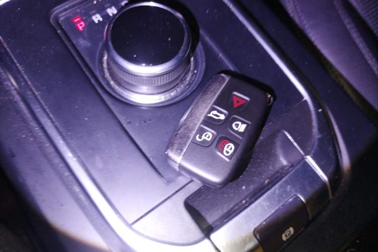 Used Land Rover Discovery Sport 2018 240 PS SE Version Vehicle Key