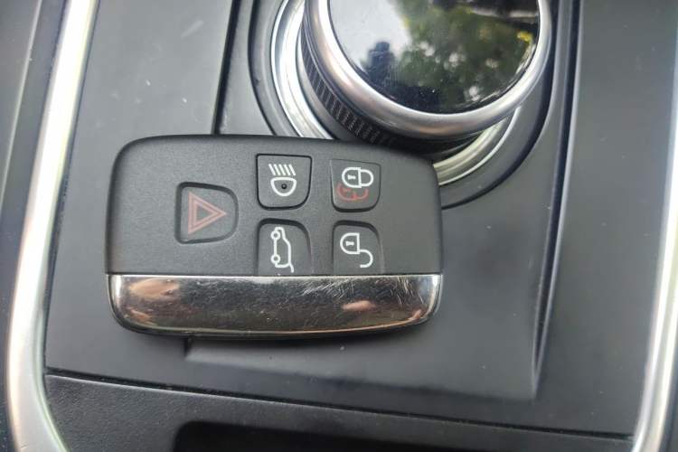 Used Land Rover Discovery Sport 2018 240 PS HSE Version Vehicle Key