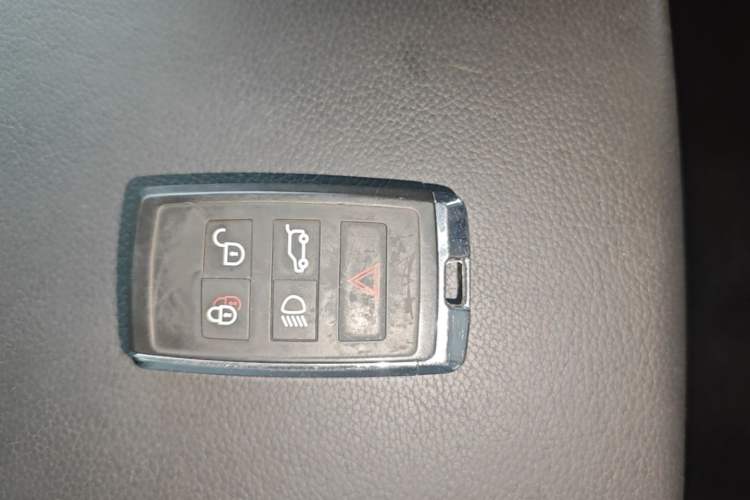 Used Land Rover Discovery Sport 2018 240 PS SE Version Vehicle Key