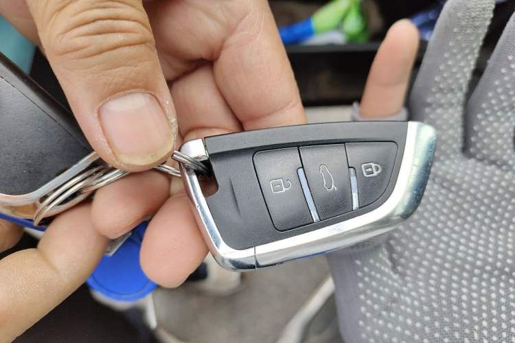 Used Land Rover Discovery Sport 2018 240 PS SE Version Vehicle Key