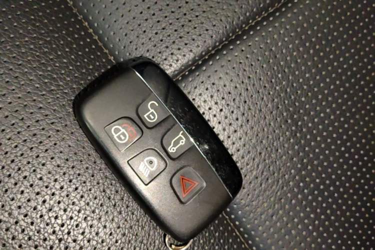 Used Land Rover Discovery Sport 2018 240 PS SE Version Vehicle Key