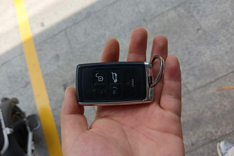 Used Land Rover Discovery Sport 2018 240 PS SE Version Vehicle Key