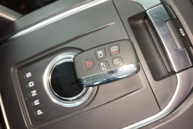 Used Land Rover Discovery Sport 2018 240 PS SE Version Vehicle Key