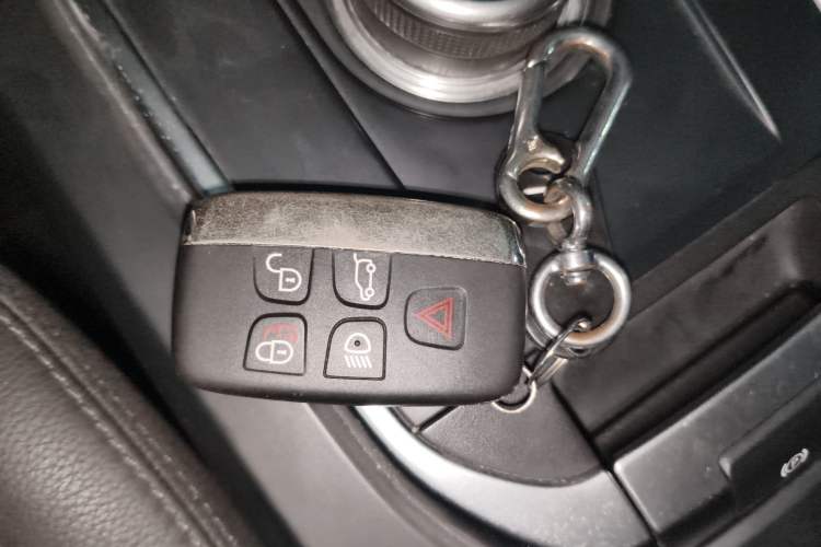 Used Land Rover Discovery Sport 2018 240 PS SE Version Vehicle Key