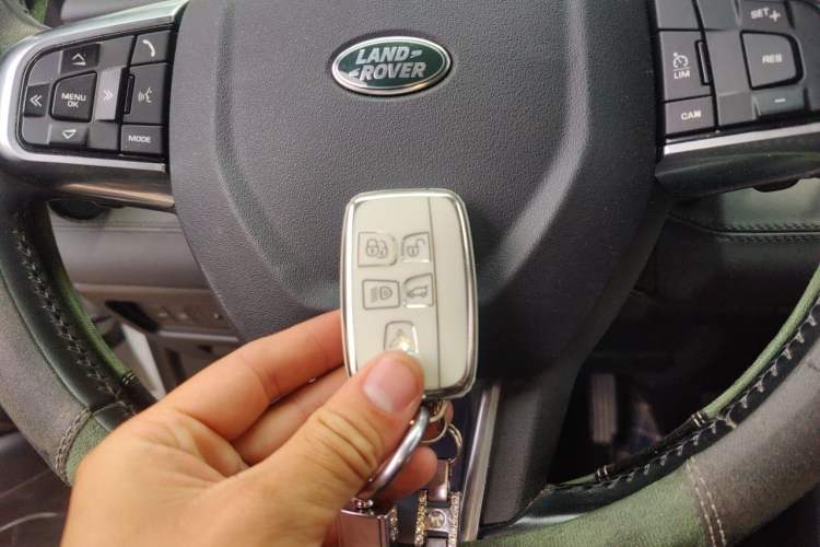Used Land Rover Discovery Sport 2018 240 PS HSE Version Vehicle Key