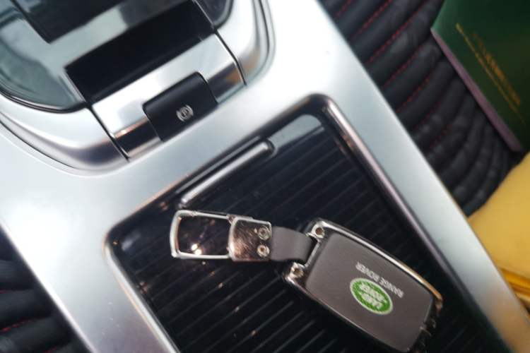Used Land Rover Discovery Sport 2018 240 PS SE Version Vehicle Key
