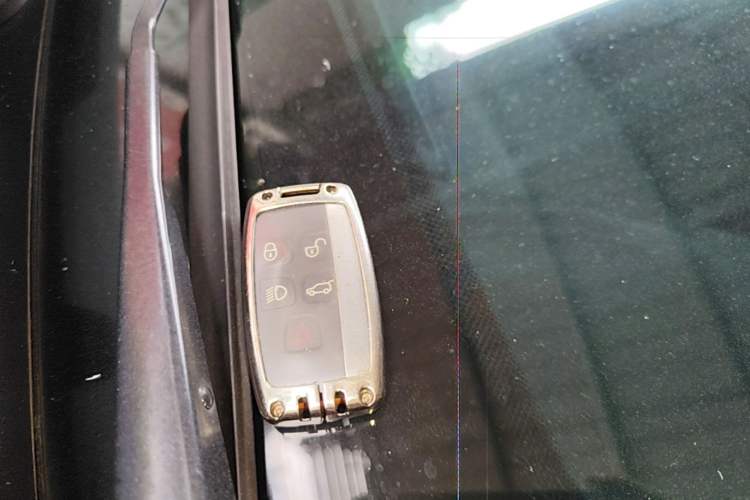 Used Land Rover Discovery Sport 2018 240 PS SE Version Vehicle Key