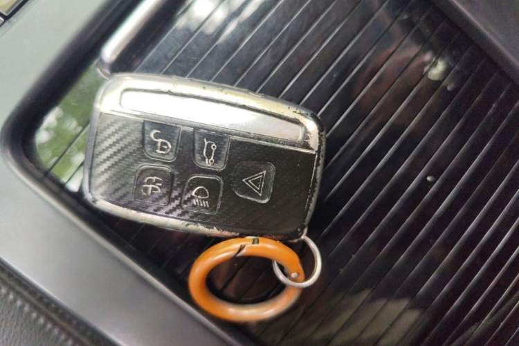 Used Land Rover Discovery Sport 2018 240 PS SE Version Vehicle Key