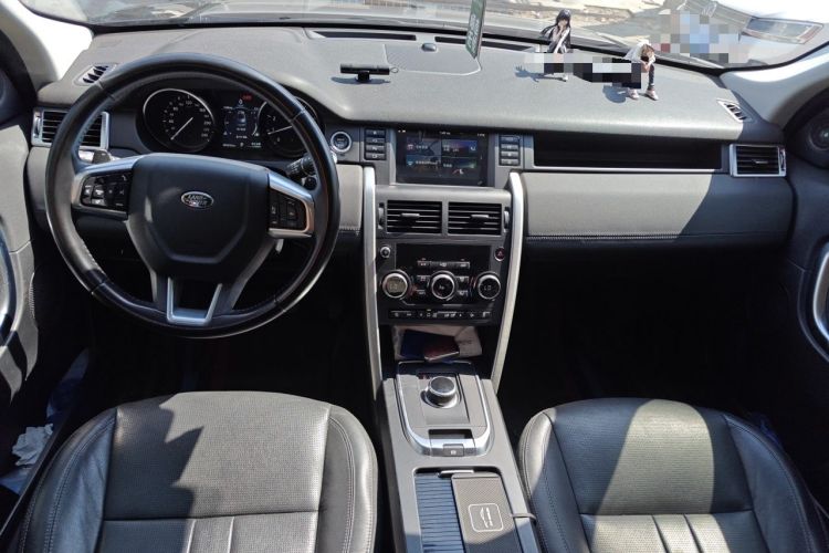 Used Land Rover Discovery Sport 2019 240 PS SE Version China V Standard Center Console