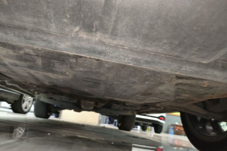 Used Land Rover Discovery Sport 2019 240 PS SE Version China VI Standard Chassis Front
