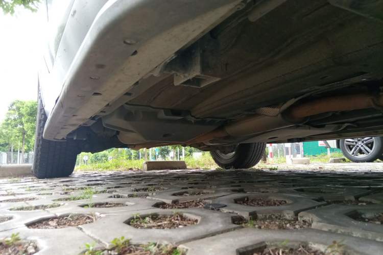 Used Land Rover Discovery Sport 2019 240 PS SE Version China VI Standard Chassis Front Right