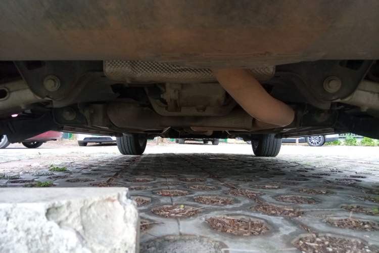 Used Land Rover Discovery Sport 2019 240 PS SE Version China VI Standard Chassis Rear