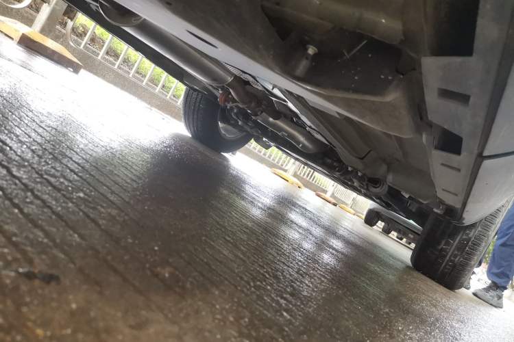 Used Land Rover Discovery Sport 2019 240 PS PURE Edition China V Standard Chassis Rear Right