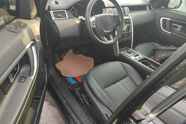 Used Land Rover Discovery Sport 2019 240 PS SE Version China VI Standard Driver Seat