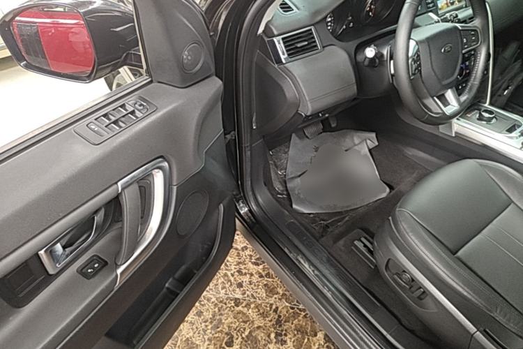 Used Land Rover Discovery Sport 2019 240 PS SE Version China VI Standard Driver Seat