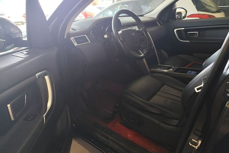 Used Land Rover Discovery Sport 2019 240 PS SE Version China VI Standard Driver Seat