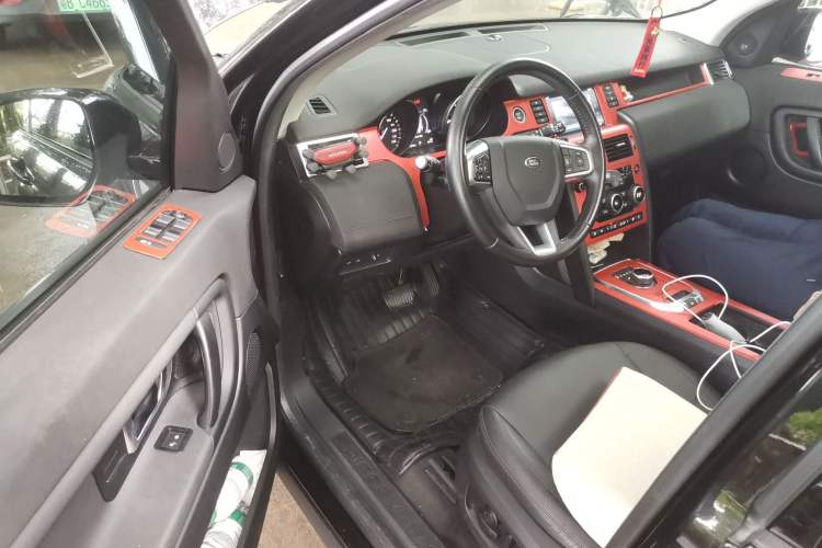 Used Land Rover Discovery Sport 2019 240 PS PURE Edition China V Standard Driver Seat