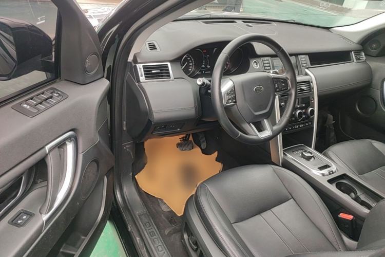 Used Land Rover Discovery Sport 2019 240 PS SE Version China VI Standard Driver Seat