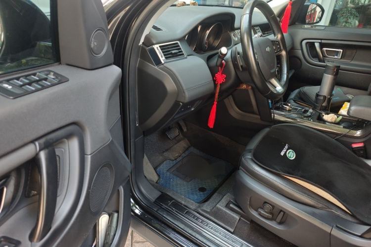 Used Land Rover Discovery Sport 2019 240 PS PURE Edition China VI Standard Driver Seat