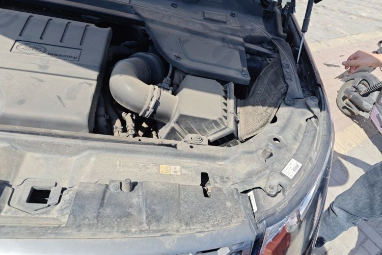 Used Land Rover Discovery Sport 2019 240 PS SE Version China V Standard Engine Bay Left