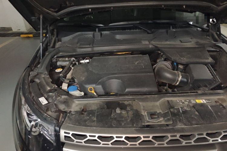 Used Land Rover Discovery Sport 2019 240 PS SE Version China VI Standard Engine Bay Right