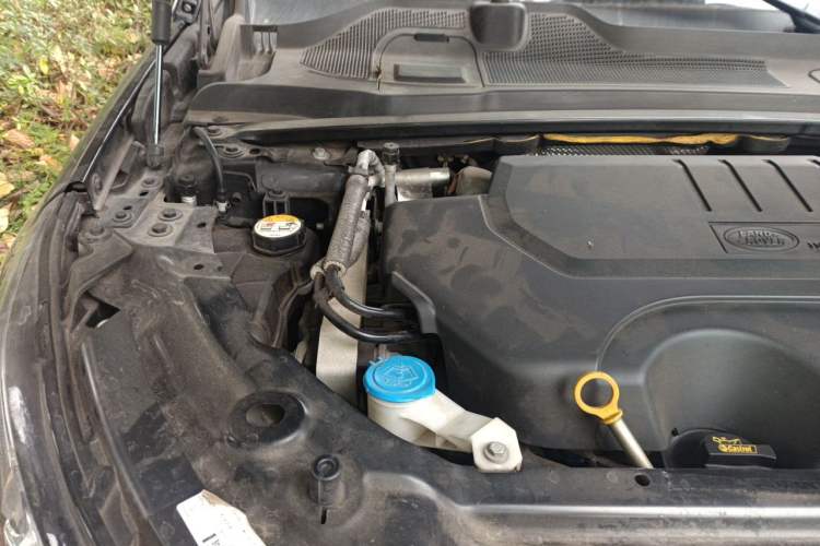 Used Land Rover Discovery Sport 2019 240 PS SE Version China V Standard Engine Bay Right