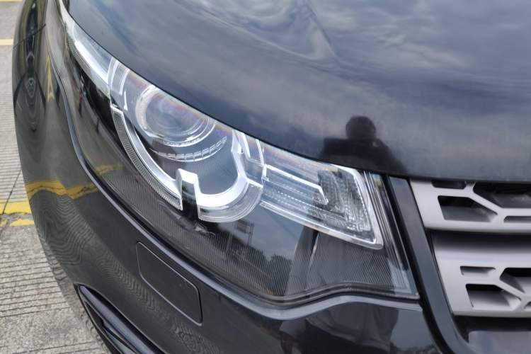 Used Land Rover Discovery Sport 2019 240 PS SE Version China VI Standard Exterior 6