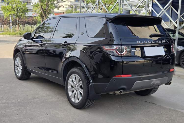 Used Land Rover Discovery Sport 2019 240 PS SE Version China VI Standard Exterior 6