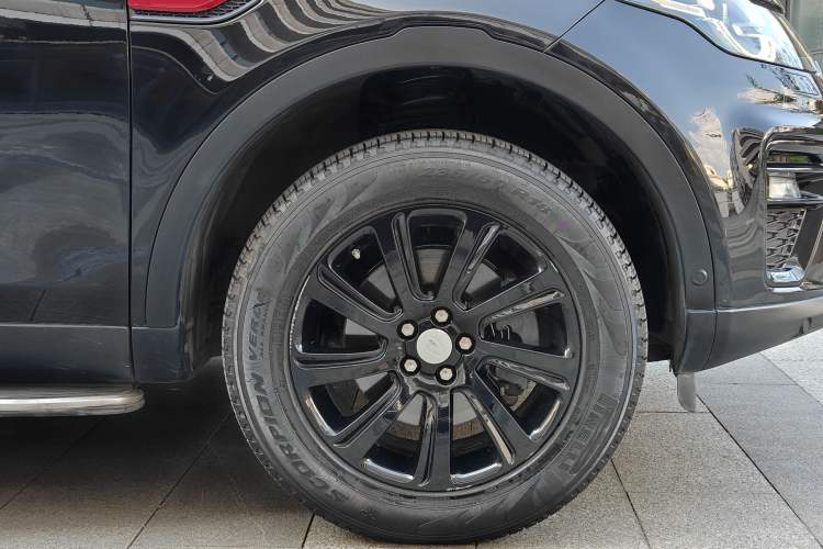 Used Land Rover Discovery Sport 2019 240 PS SE Version China V Standard Exterior 7