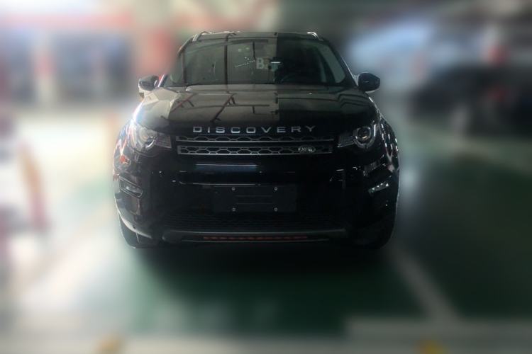 Used Land Rover Discovery Sport 2019 240 PS SE Version China VI Standard Front