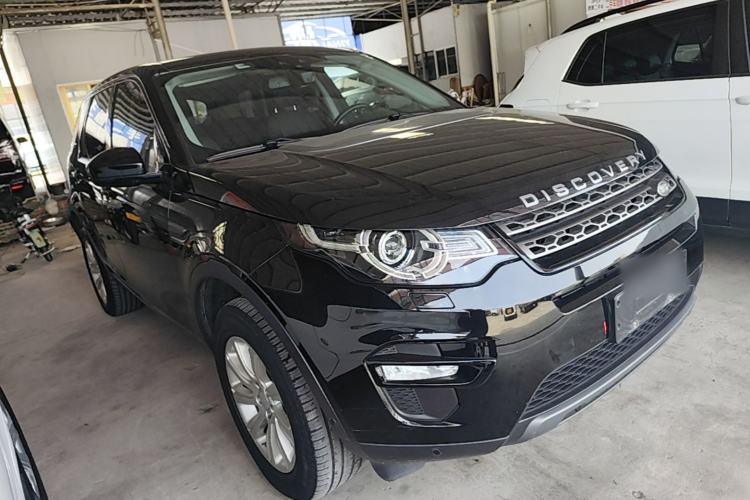 Used Land Rover Discovery Sport 2019 240 PS SE Version China VI Standard Front Right 45 Deg