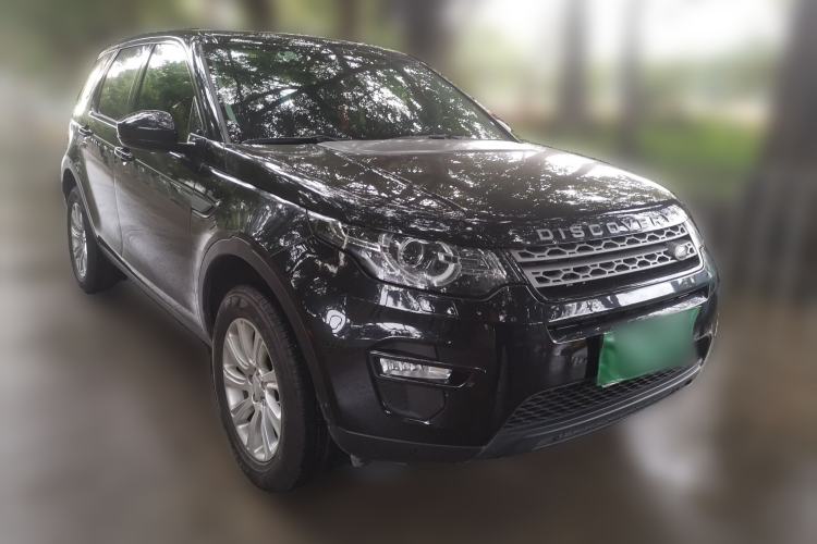 Used Land Rover Discovery Sport 2019 240 PS PURE Edition China V Standard Front Right 45 Deg