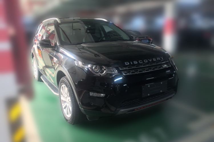 Used Land Rover Discovery Sport 2019 240 PS SE Version China VI Standard Front Right 45 Deg