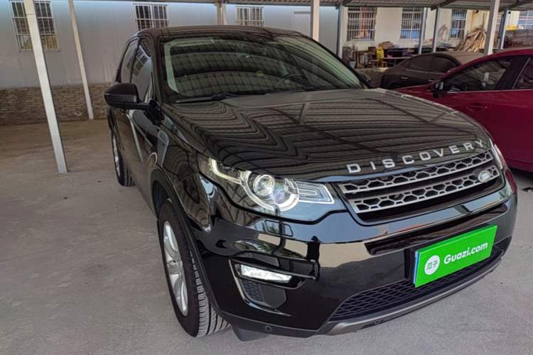 Used Land Rover Discovery Sport 2019 240 PS SE Version China VI Standard Front Right 45 Deg