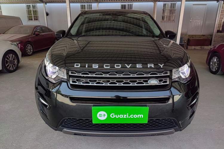 Used Land Rover Discovery Sport 2019 240 PS SE Version China VI Standard Front