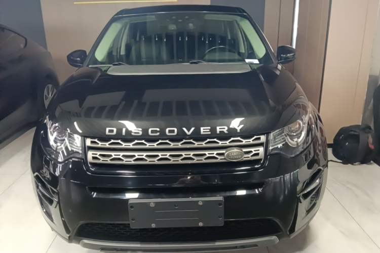 Used Land Rover Discovery Sport 2019 240 PS SE Version China VI Standard Front