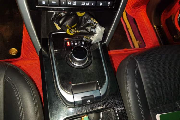 Used Land Rover Discovery Sport 2019 240 PS SE Version China V Standard Gear Lever