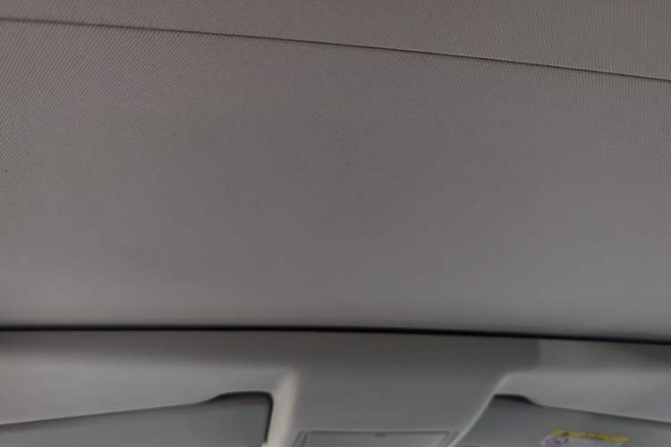 Used Land Rover Discovery Sport 2019 240 PS SE Version China V Standard Headliner