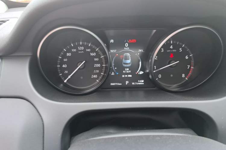 Used Land Rover Discovery Sport 2019 240 PS SE Version China VI Standard Instrument Cluster