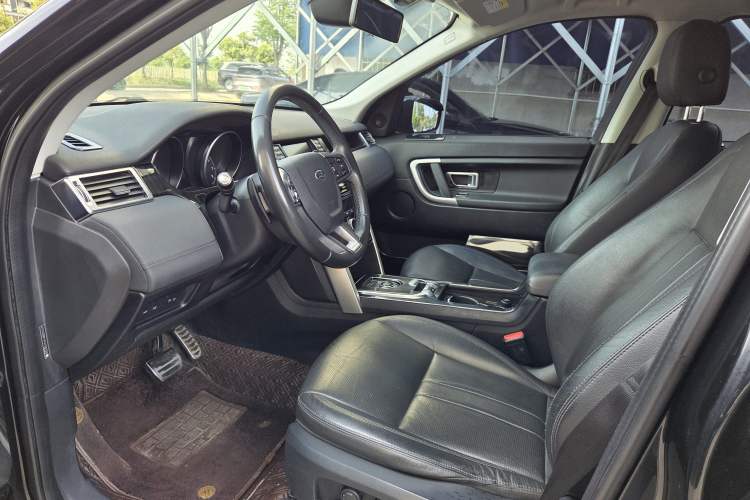 Used Land Rover Discovery Sport 2019 240 PS SE Version China VI Standard Interior 1