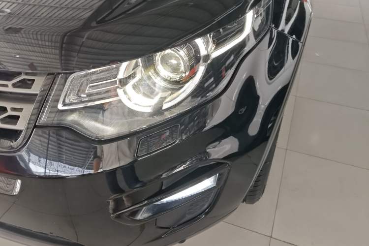Used Land Rover Discovery Sport 2019 240 PS SE Version China VI Standard Left Front Headlight