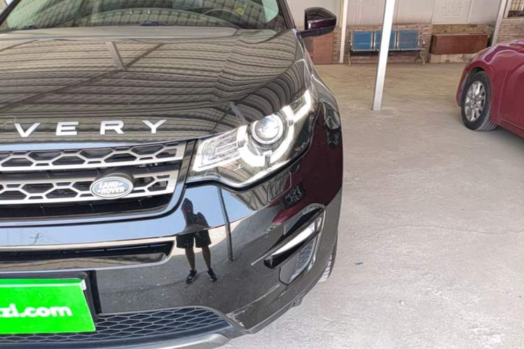 Used Land Rover Discovery Sport 2019 240 PS SE Version China VI Standard Left Front Headlight